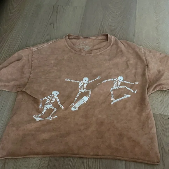 Fifth Sun Graphic Tee - Picture 1 of 3